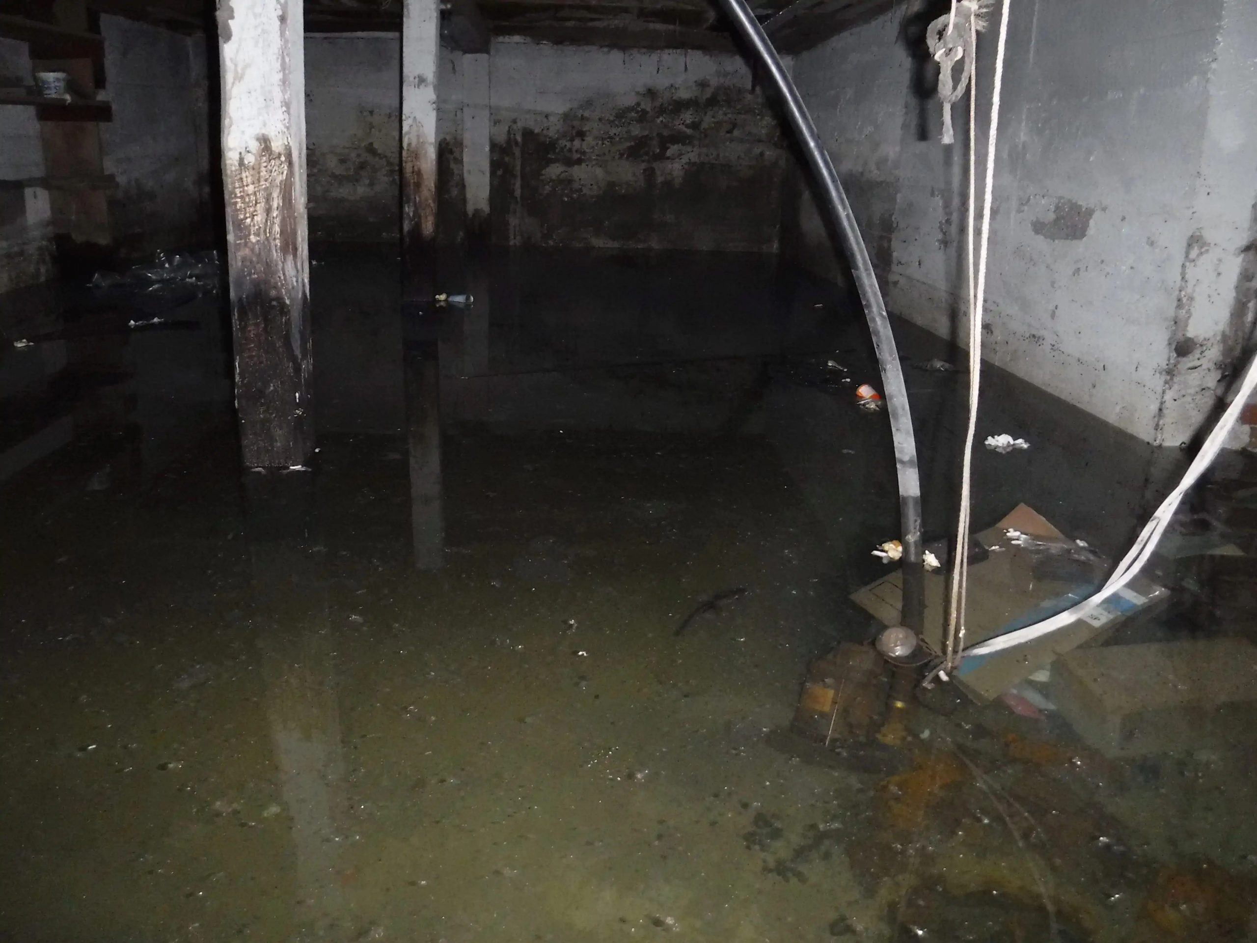 flooded crawlspace contractor